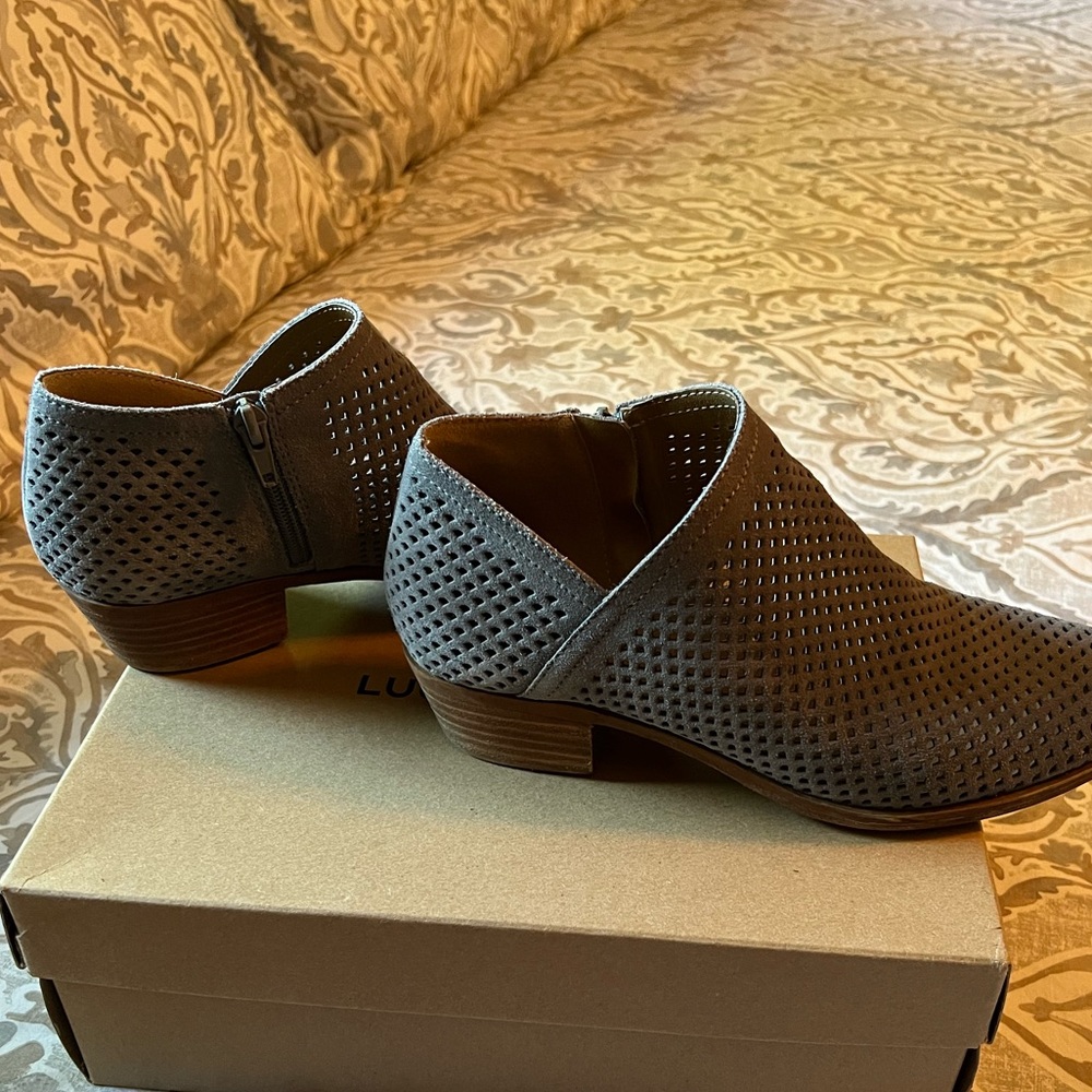Women’s Lucky Brand grey bootie